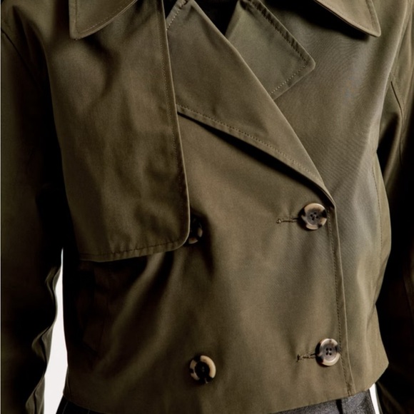 Cropped Trench Coat - Picture 2 of 3